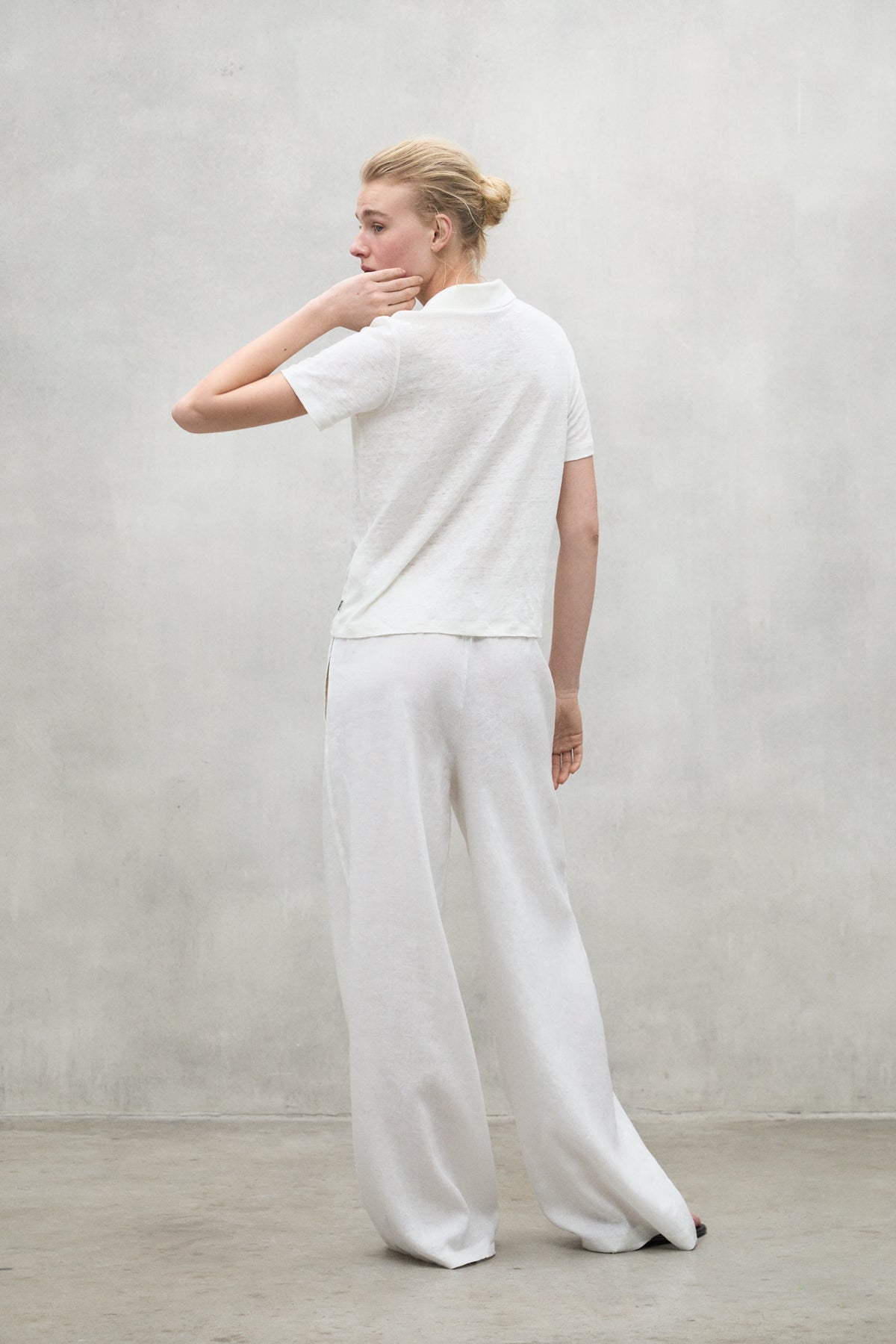 WHITE TROMS T-SHIRT