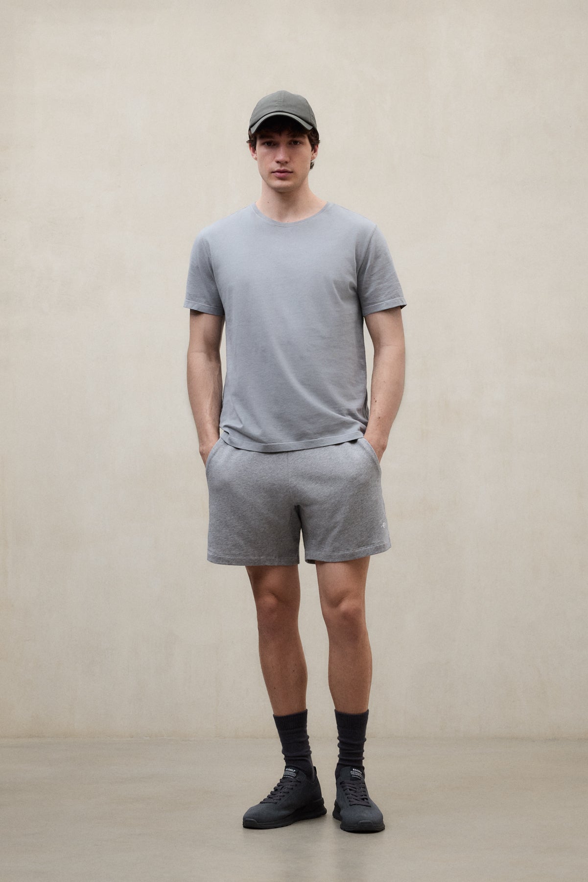 SHORTS DUAN GRAU