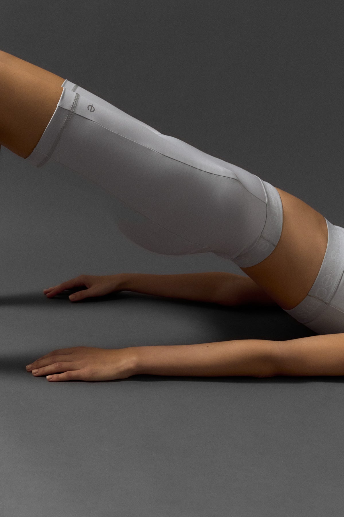 LEGGINGS CORTOS ROME GRISES