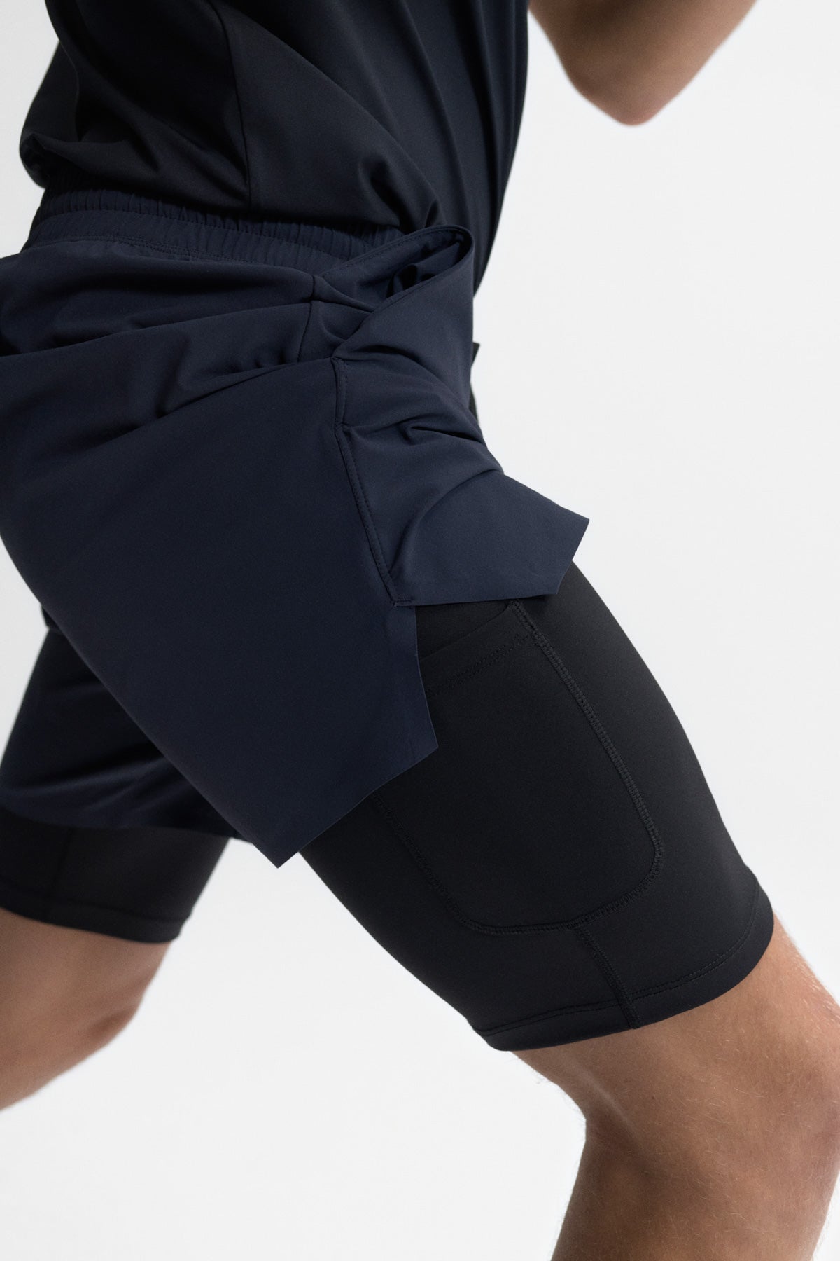 ATHENS PERFORMANCE KURZE HERREN-HOSE NIEDER NAVYBLAU