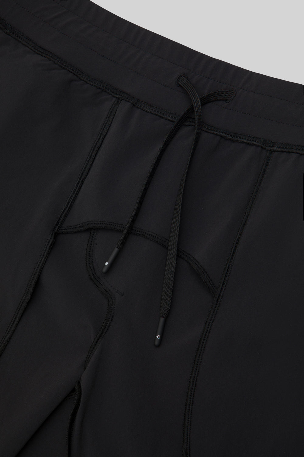 SHORTS BALANCE CANGGU FÜR HERREN SCHWARZ