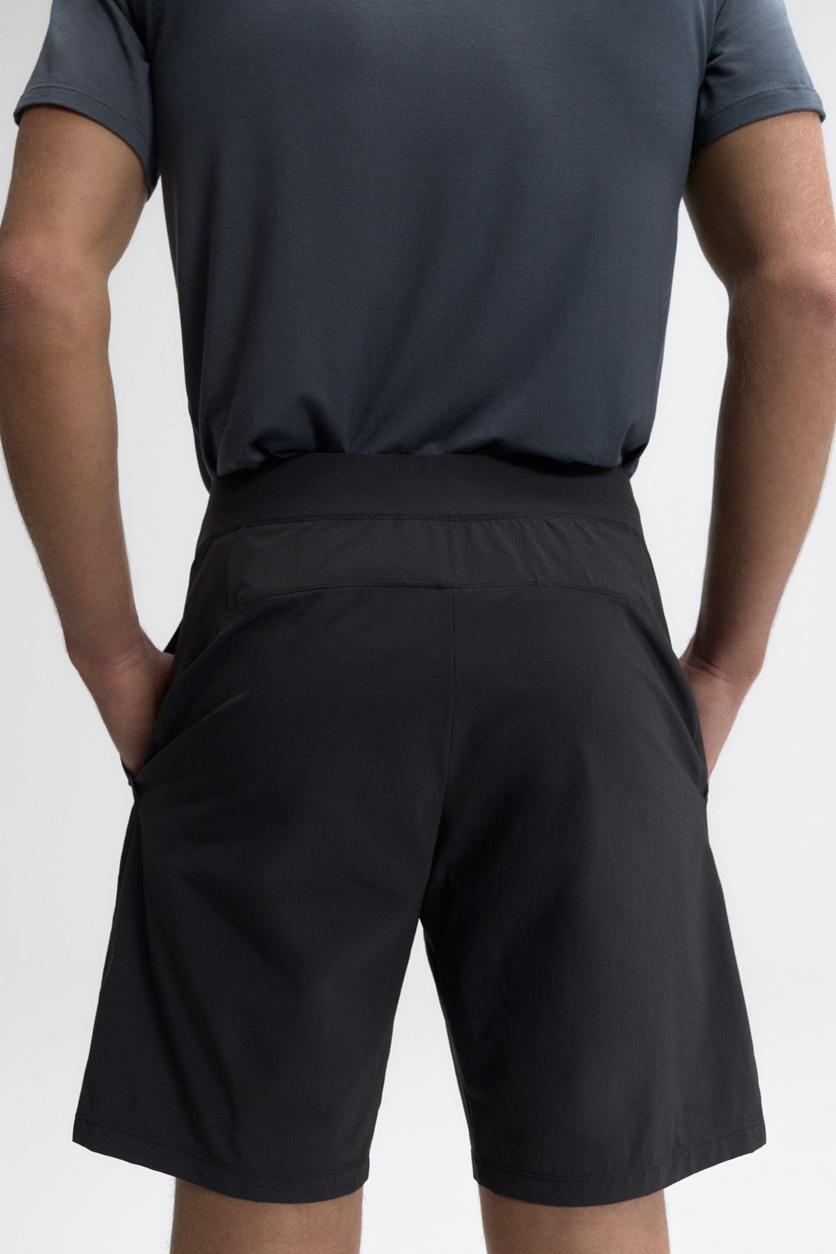 SHORTS BALANCE CANGGU FÜR HERREN SCHWARZ