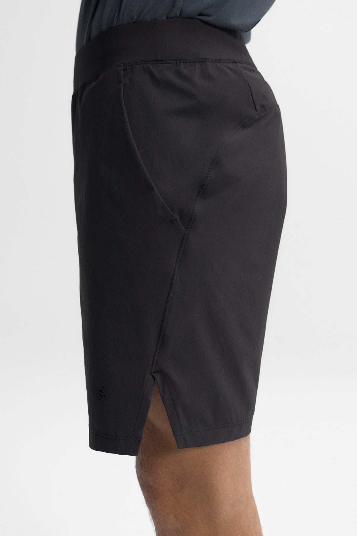 SHORTS BALANCE CANGGU FÜR HERREN SCHWARZ