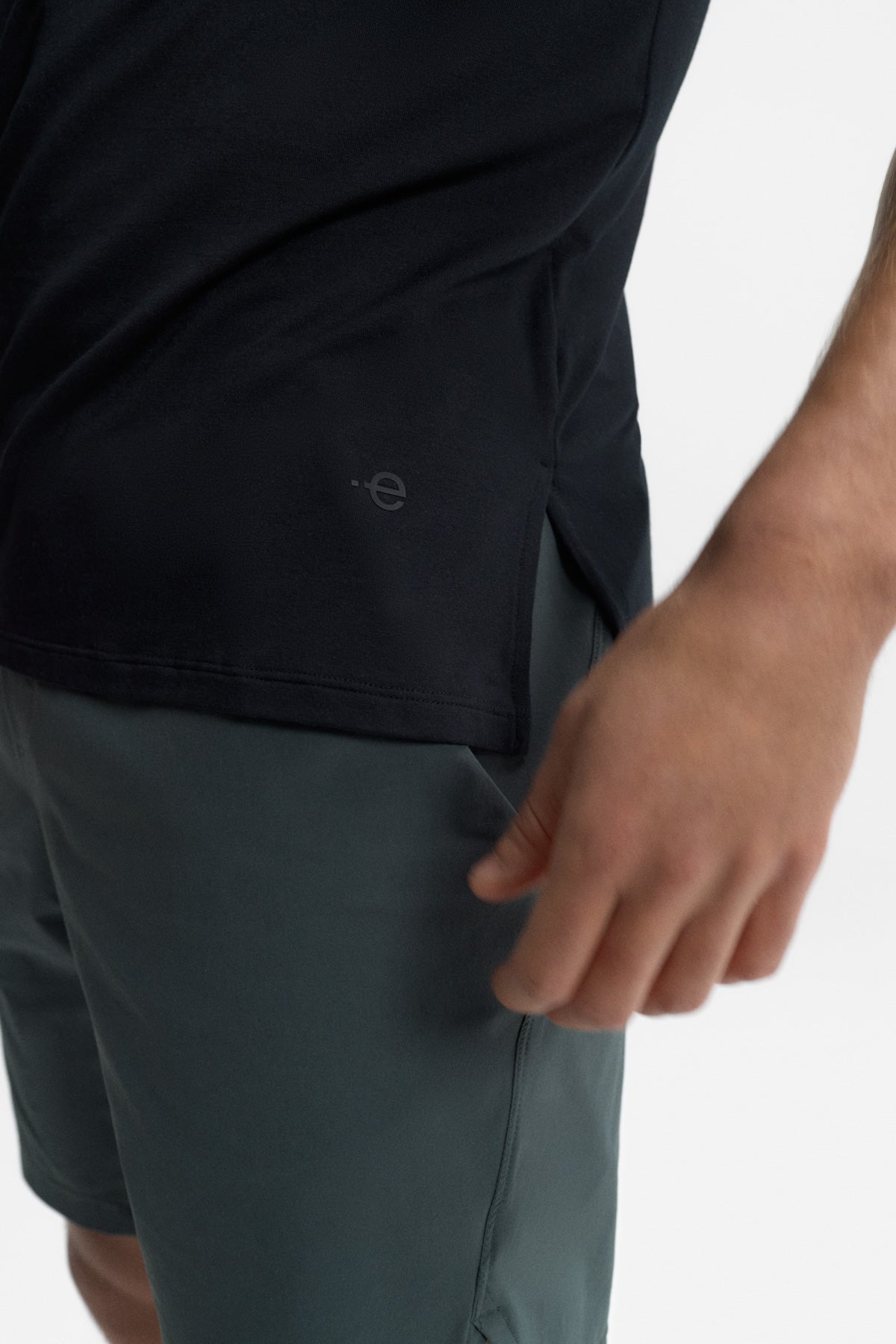 T-SHIRT BALANCE AMED NOIR