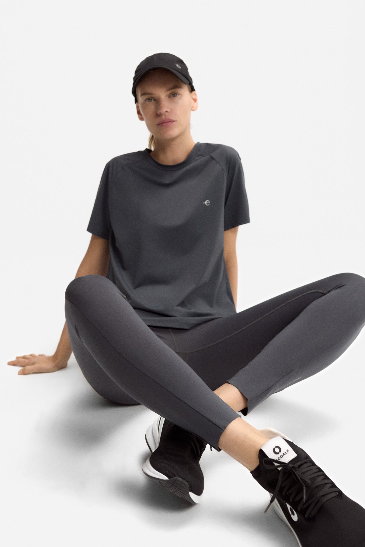 AMSTERDAM PERFORMANCE DAMEN-T-SHIRT GRAU