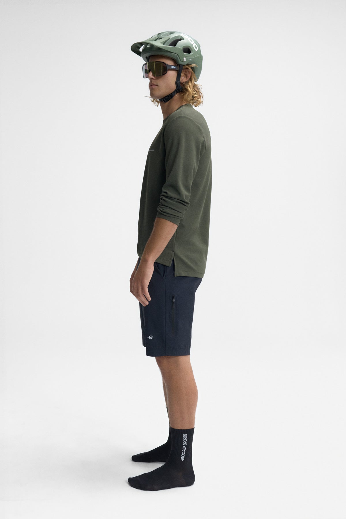 VAL EXPLORER LONG SLEEVE T-SHIRT UNISEX GREEN