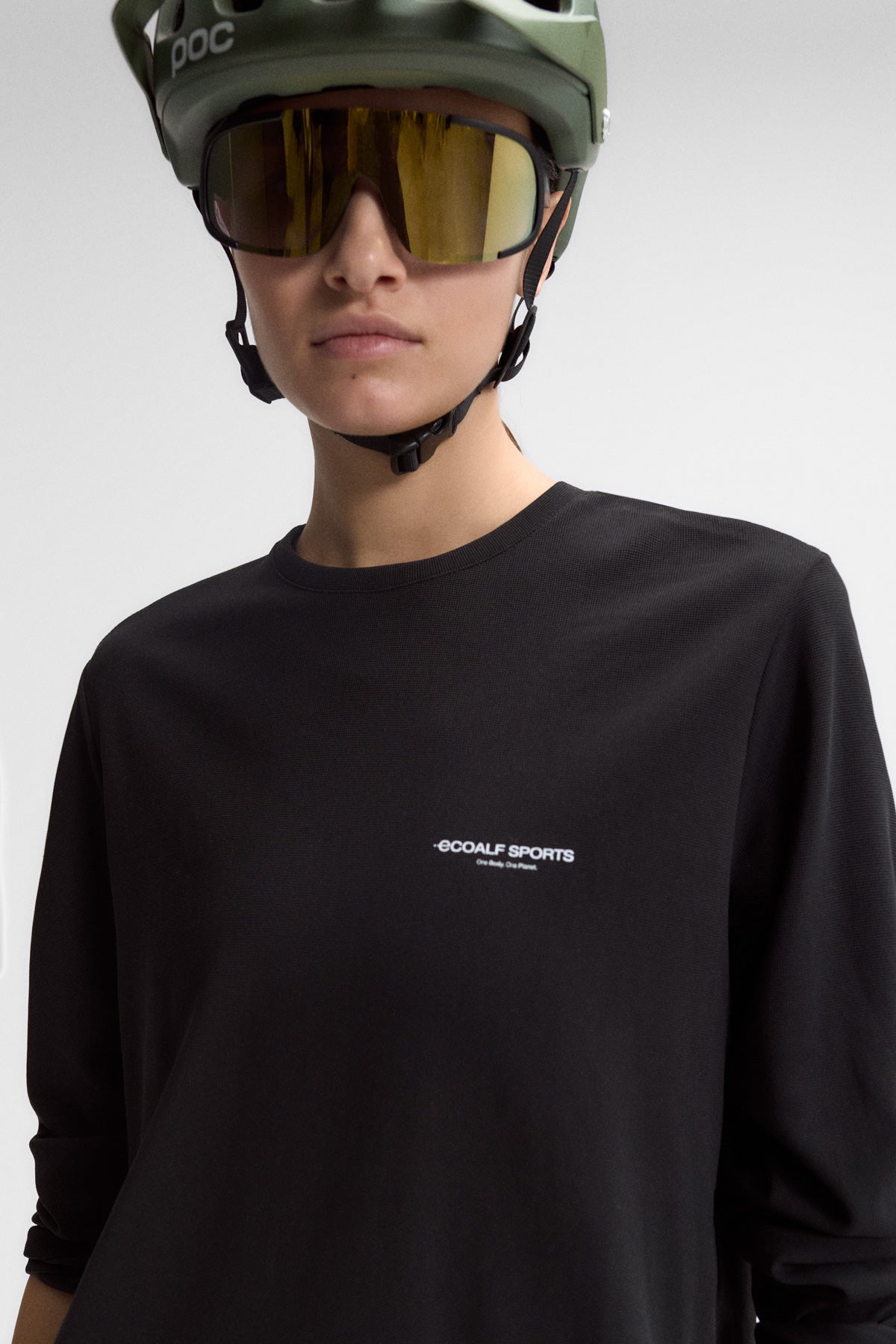 CAMISETA VAL UNISEX NEGRO